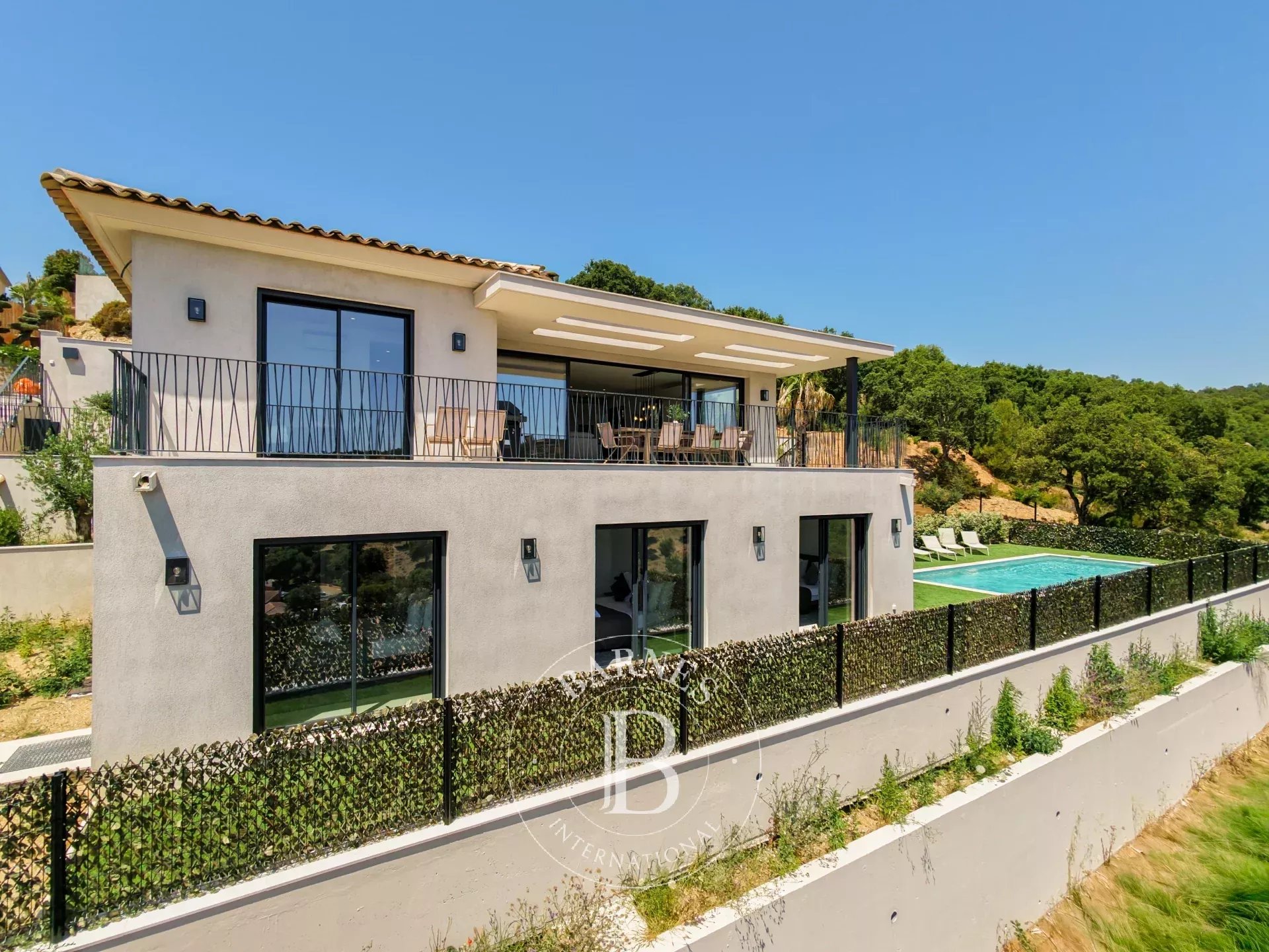 SAINTE-MAXIME - Villa - Piscine - Garage - 5 Chambres