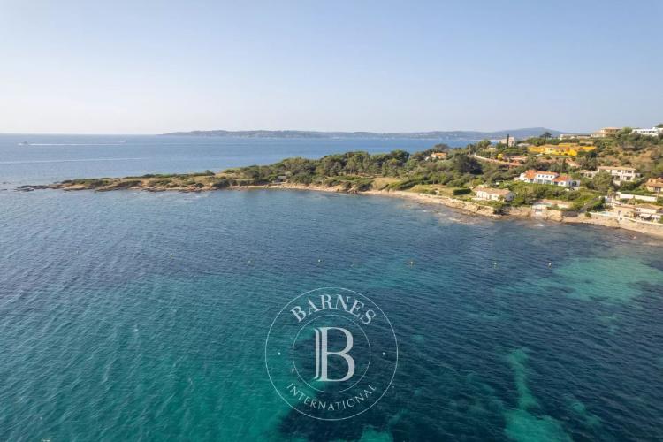 EXCLUSIVITÉ - SAINTE-MAXIME - VILLA  - 5 CH - PISCINE - VUE MER