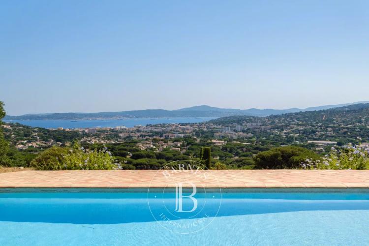 Sainte-Maxime – Domaine privé -  Propriété de caractère avec piscine et vue mer panoramique